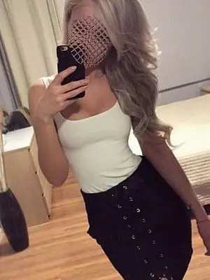 Есения Есения